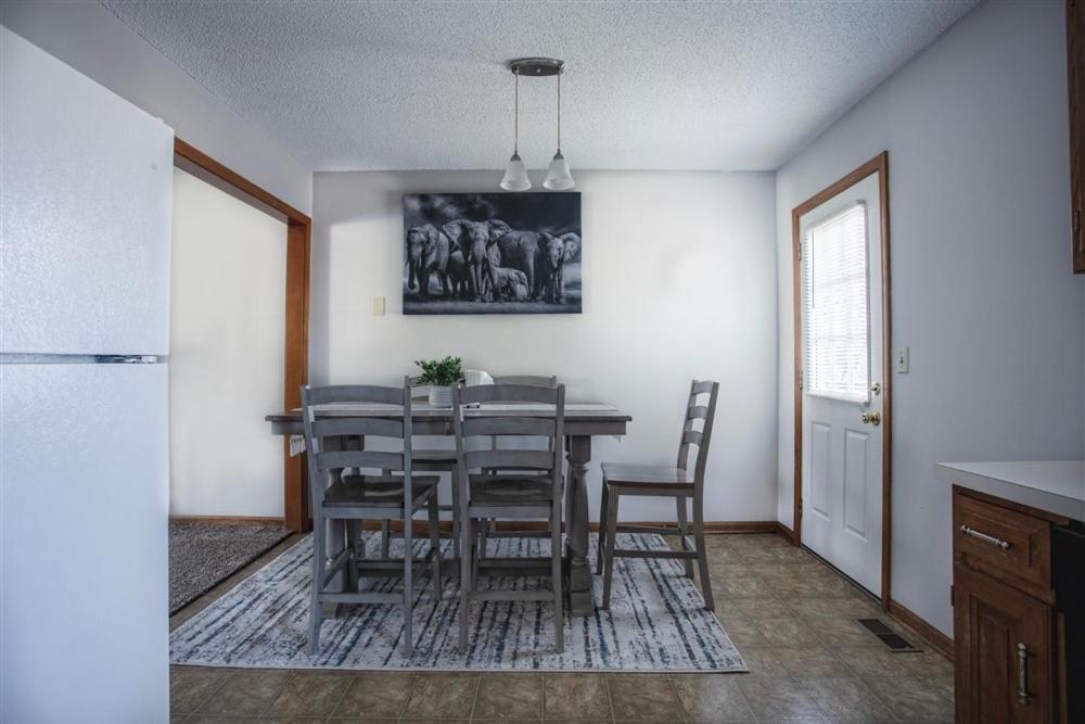 Beautiful And Cozy Olathe Home. المظهر الخارجي الصورة